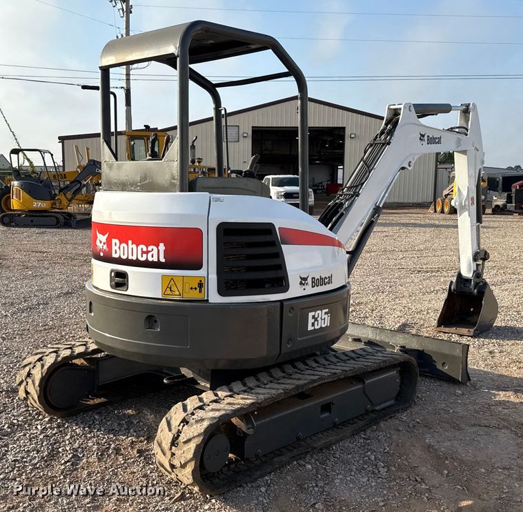 EXCAVADORA 2013 BOBCAT E35