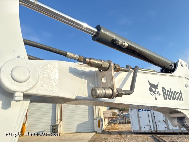 image for item EU5065 2013 Bobcat E35 mini excavator