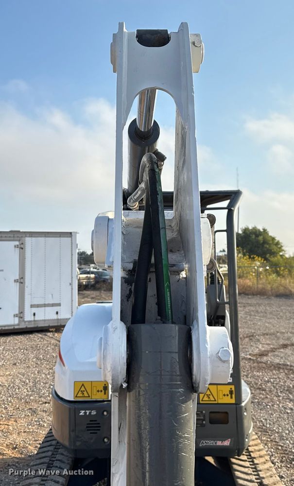 image for item EU5065 2013 Bobcat E35 mini excavator