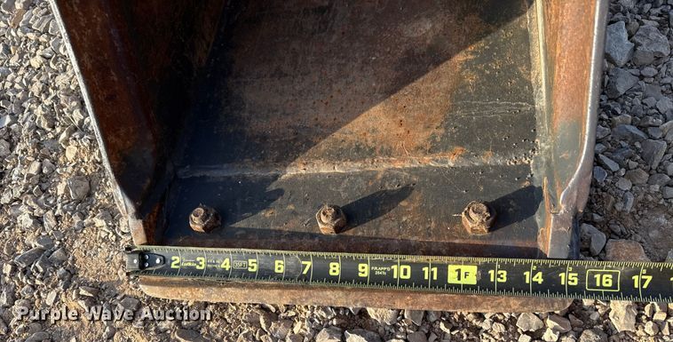 image for item EU5065 2013 Bobcat E35 mini excavator