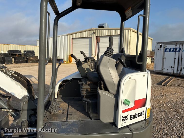 image for item EU5065 2013 Bobcat E35 mini excavator