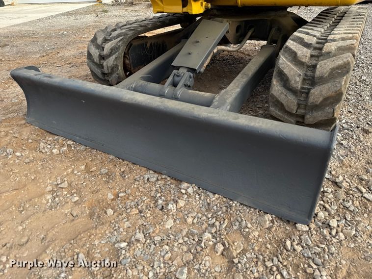 image for item EU5066 2014 John Deere 27D mini excavator