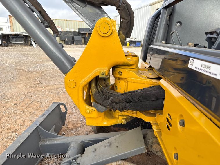 image for item EU5066 2014 John Deere 27D mini excavator