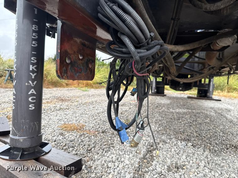 image for item EU5084 2015 Sky-Com ICS-120-1 hydrovac extension bed