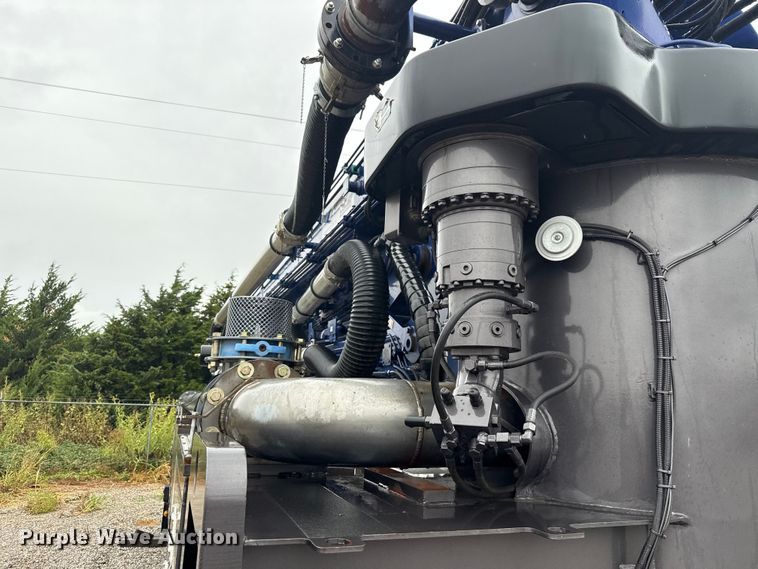 image for item EU5084 2015 Sky-Com ICS-120-1 hydrovac extension bed