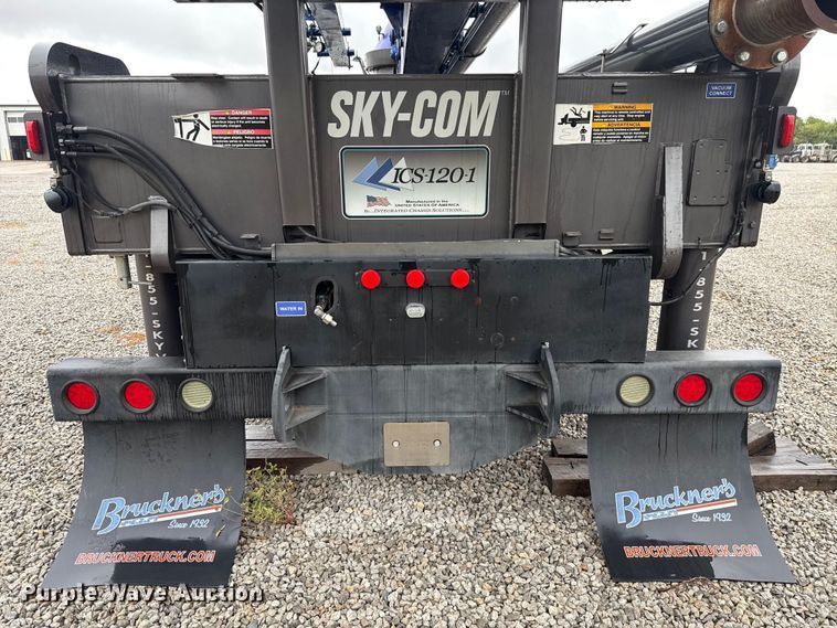 image for item EU5084 2015 Sky-Com ICS-120-1 hydrovac extension bed