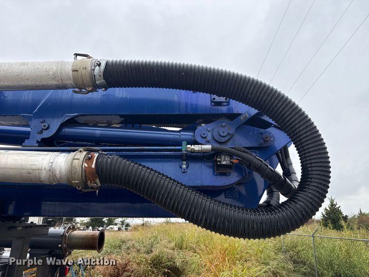 image for item EU5084 2015 Sky-Com ICS-120-1 hydrovac extension bed