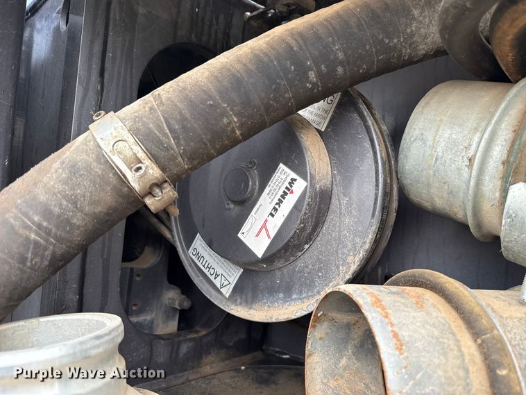 image for item EU5084 2015 Sky-Com ICS-120-1 hydrovac extension bed