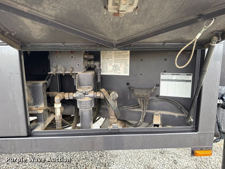 image for item EU5084 2015 Sky-Com ICS-120-1 hydrovac extension bed