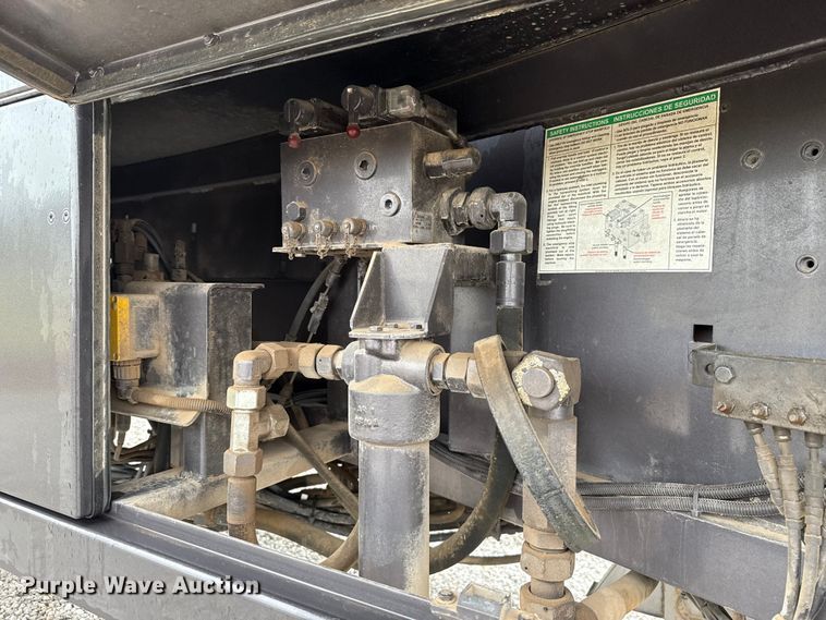 image for item EU5084 2015 Sky-Com ICS-120-1 hydrovac extension bed