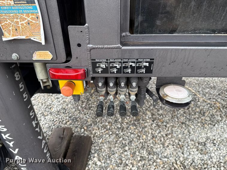 image for item EU5084 2015 Sky-Com ICS-120-1 hydrovac extension bed