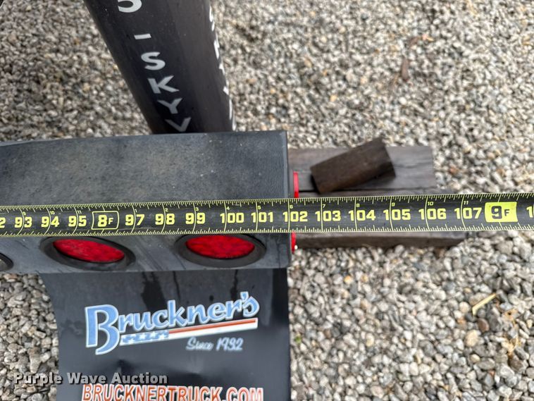 image for item EU5084 2015 Sky-Com ICS-120-1 hydrovac extension bed