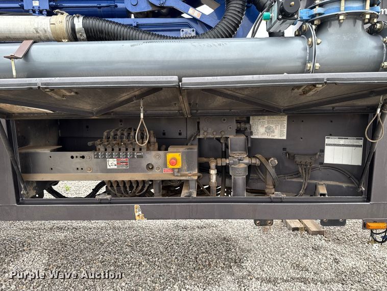 image for item EU5084 2015 Sky-Com ICS-120-1 hydrovac extension bed