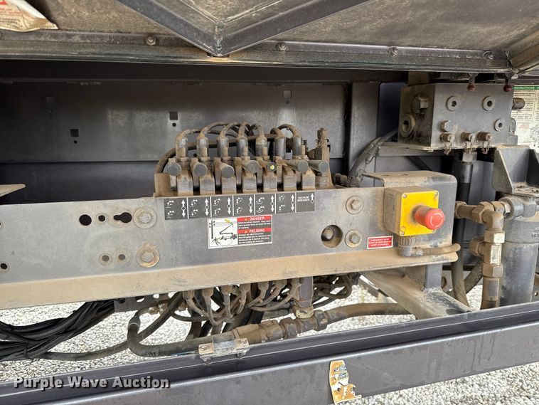 image for item EU5084 2015 Sky-Com ICS-120-1 hydrovac extension bed