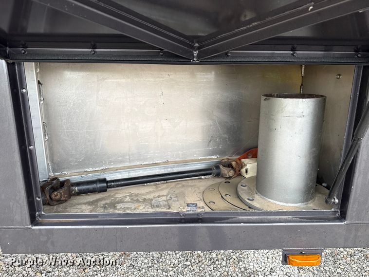 image for item EU5084 2015 Sky-Com ICS-120-1 hydrovac extension bed