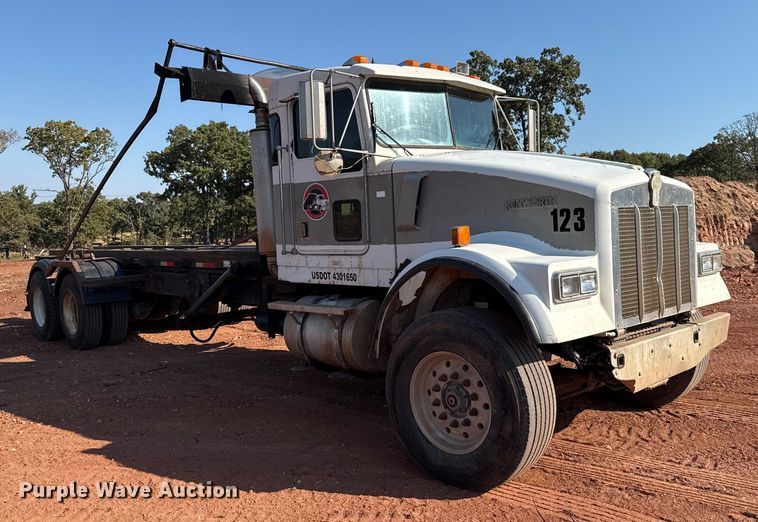 image for item EU5086 1996 Kenworth W900B roll-off container truck