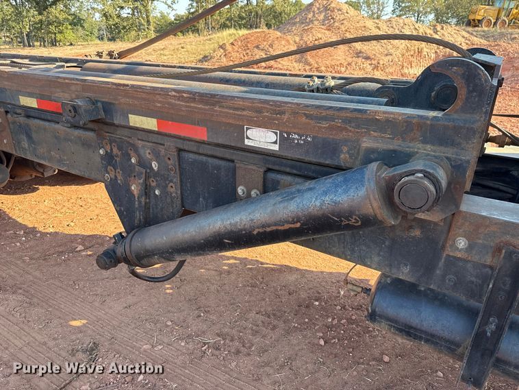 image for item EU5086 1996 Kenworth W900B roll-off container truck