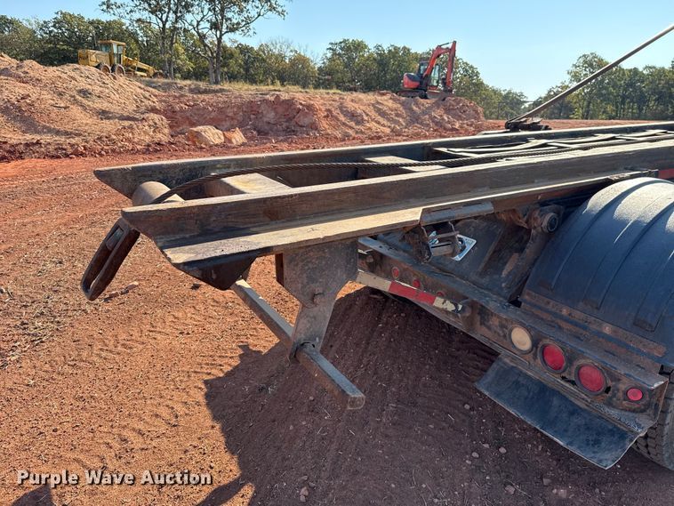 image for item EU5086 1996 Kenworth W900B roll-off container truck