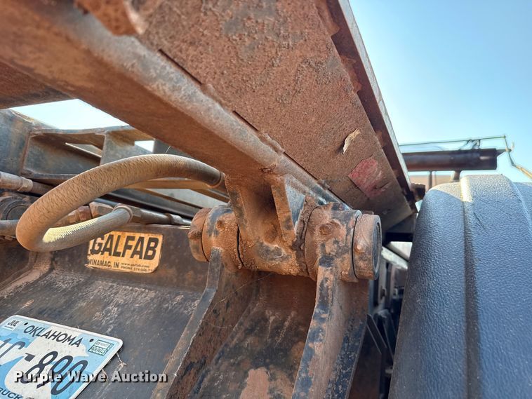 image for item EU5086 1996 Kenworth W900B roll-off container truck