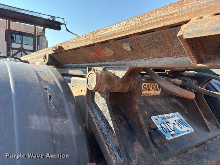 image for item EU5086 1996 Kenworth W900B roll-off container truck