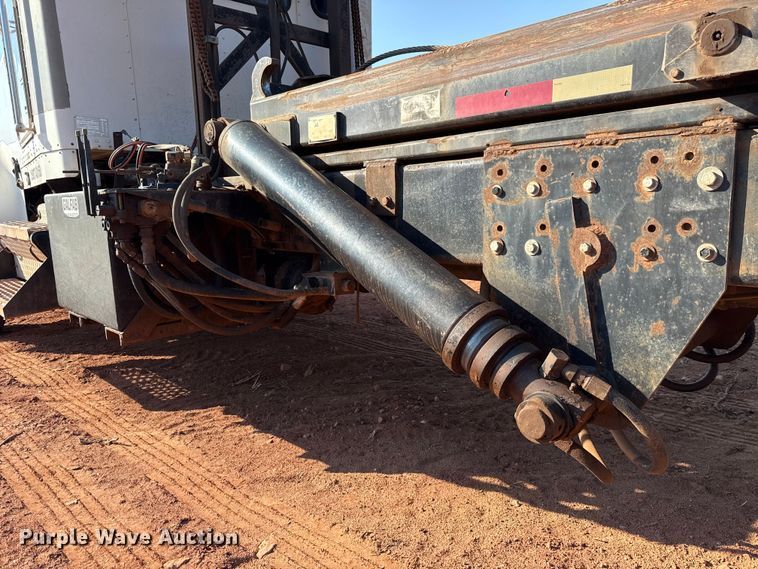 image for item EU5086 1996 Kenworth W900B roll-off container truck