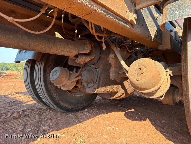 image for item EU5086 1996 Kenworth W900B roll-off container truck