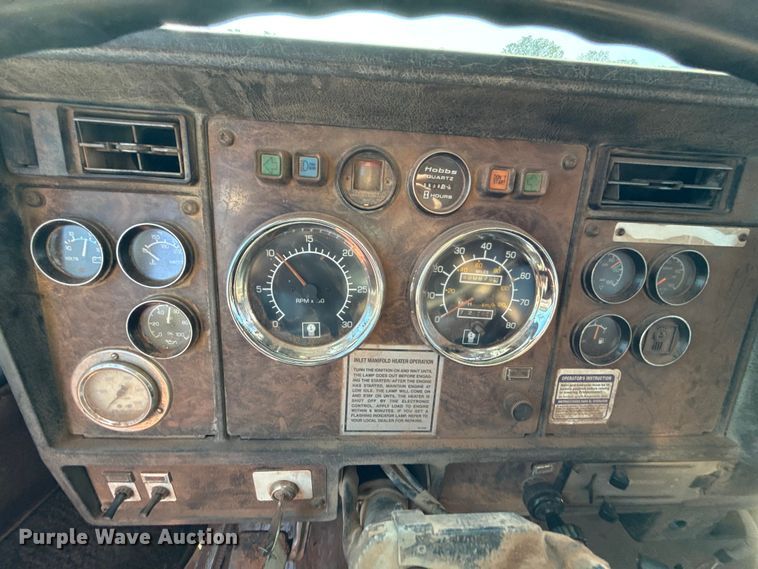 image for item EU5086 1996 Kenworth W900B roll-off container truck