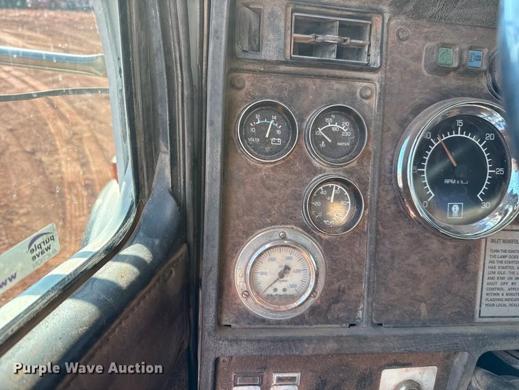 image for item EU5086 1996 Kenworth W900B roll-off container truck