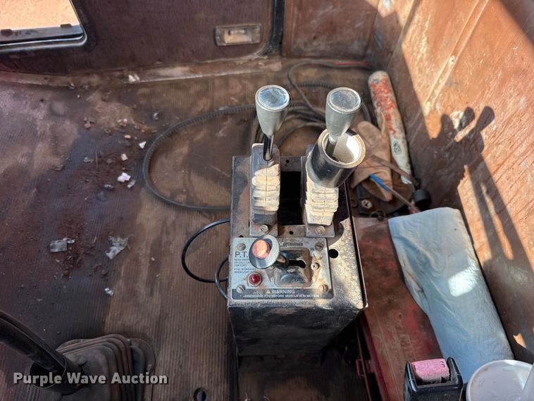 image for item EU5086 1996 Kenworth W900B roll-off container truck