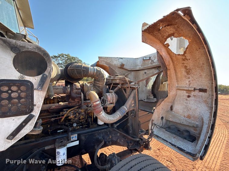 image for item EU5086 1996 Kenworth W900B roll-off container truck