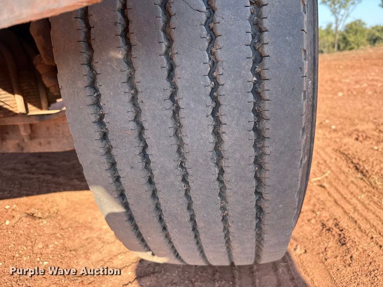 image for item EU5086 1996 Kenworth W900B roll-off container truck