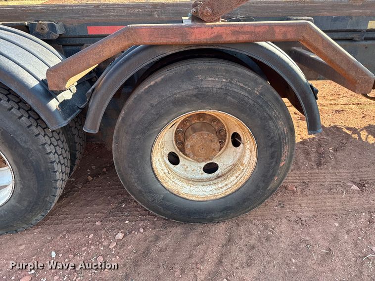 image for item EU5086 1996 Kenworth W900B roll-off container truck