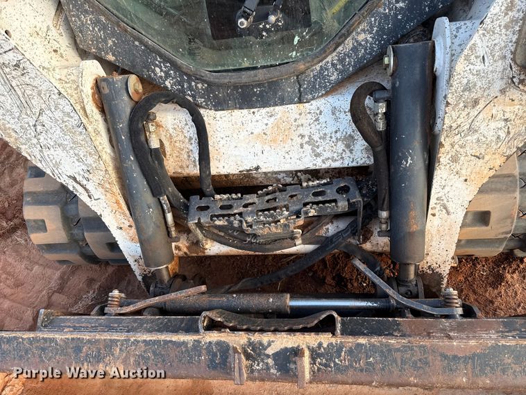 image for item EU5088 2016 Bobcat T595 tracked skid steer loader