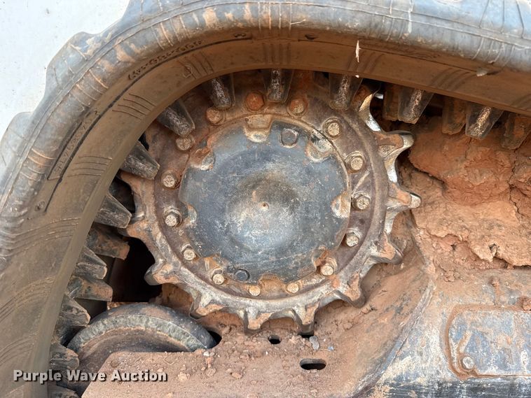 image for item EU5088 2016 Bobcat T595 tracked skid steer loader