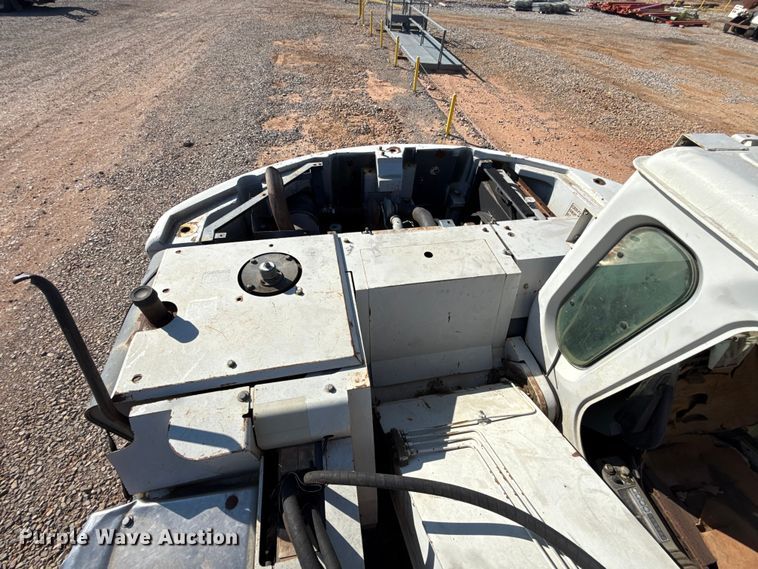 image for item EU5094 Link-Belt 225 excavator