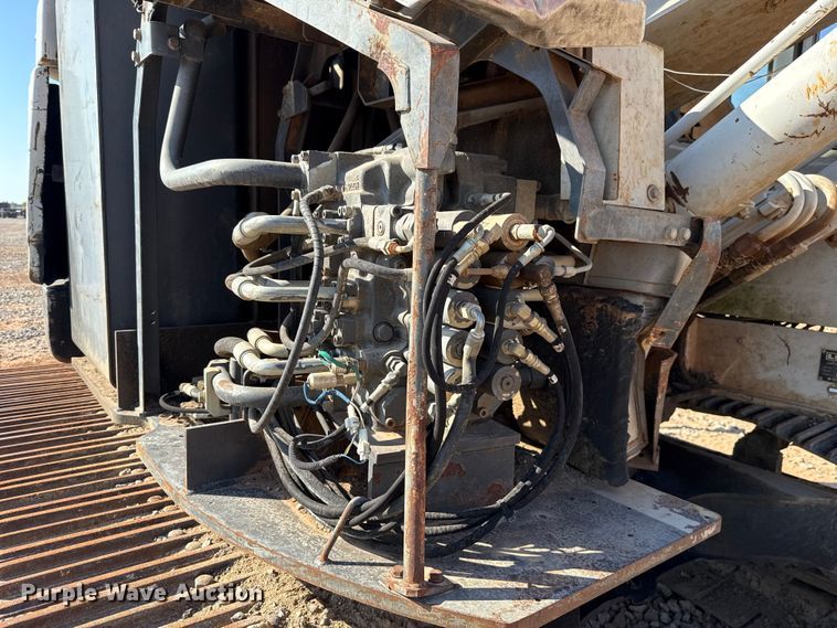 image for item EU5094 Link-Belt 225 excavator