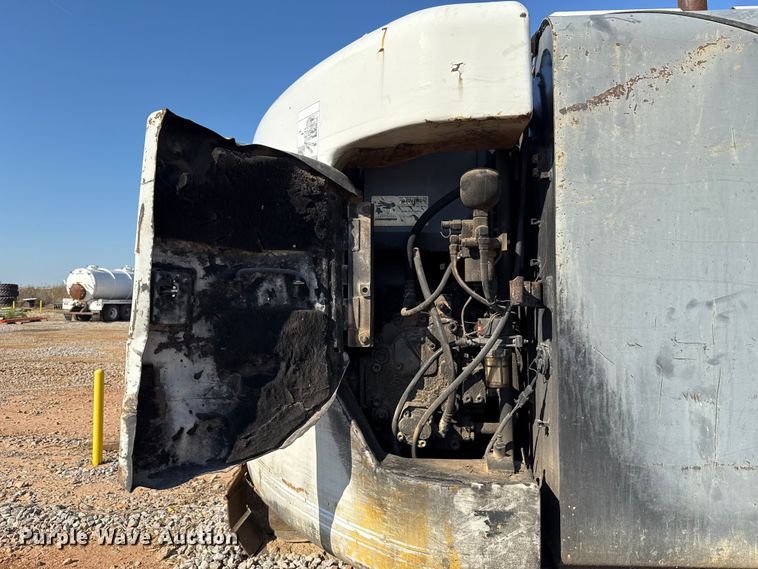 image for item EU5094 Link-Belt 225 excavator