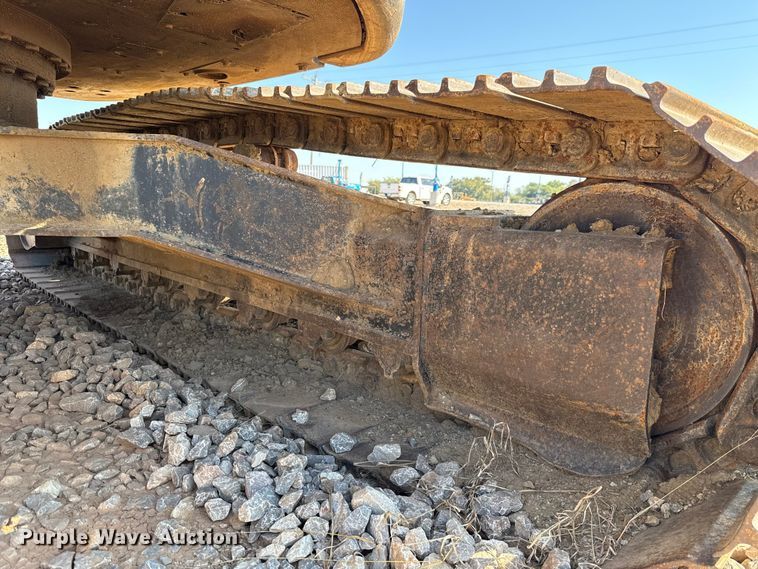 image for item EU5094 Link-Belt 225 excavator