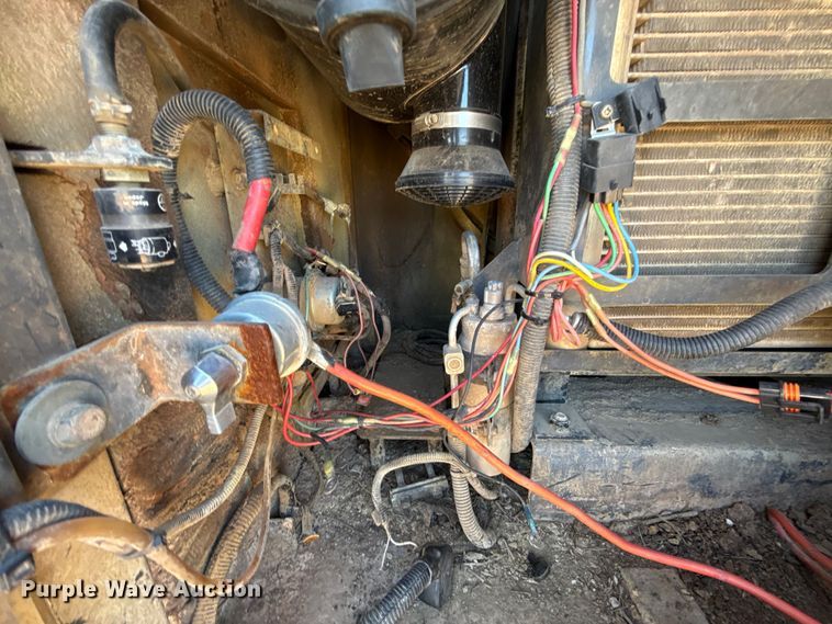 image for item EU5094 Link-Belt 225 excavator