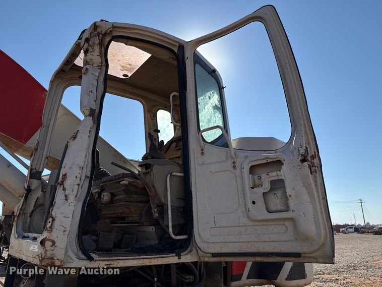 image for item EU5094 Link-Belt 225 excavator