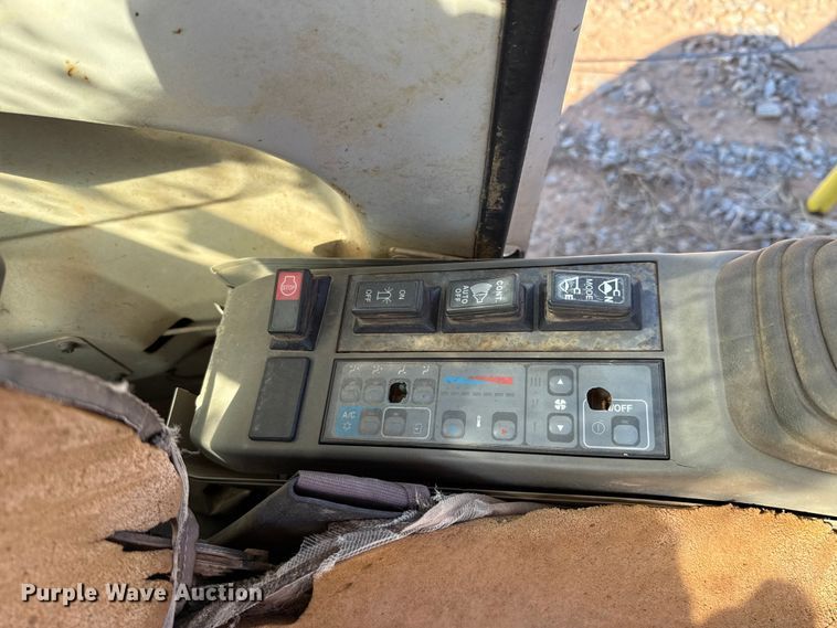 image for item EU5094 Link-Belt 225 excavator