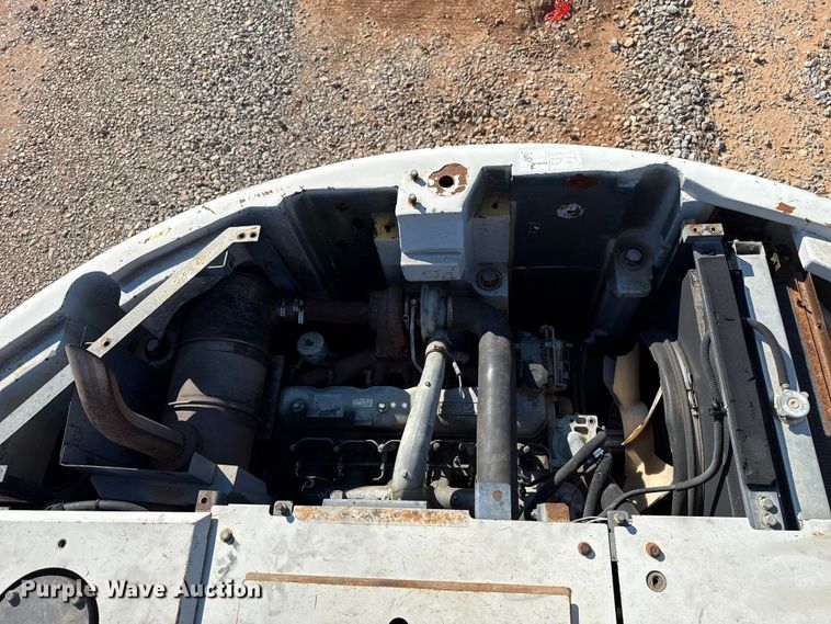 image for item EU5094 Link-Belt 225 excavator