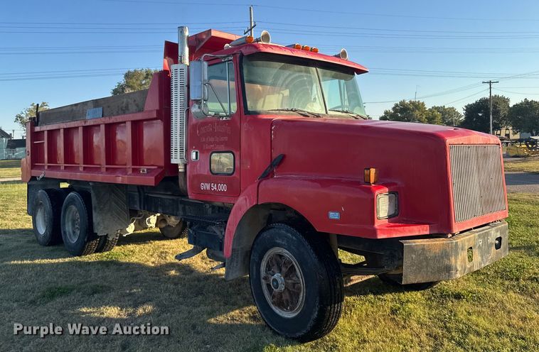 image for item EU6032 1990 White GMC dump truck