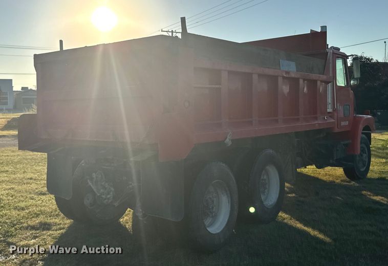 image for item EU6032 1990 White GMC dump truck