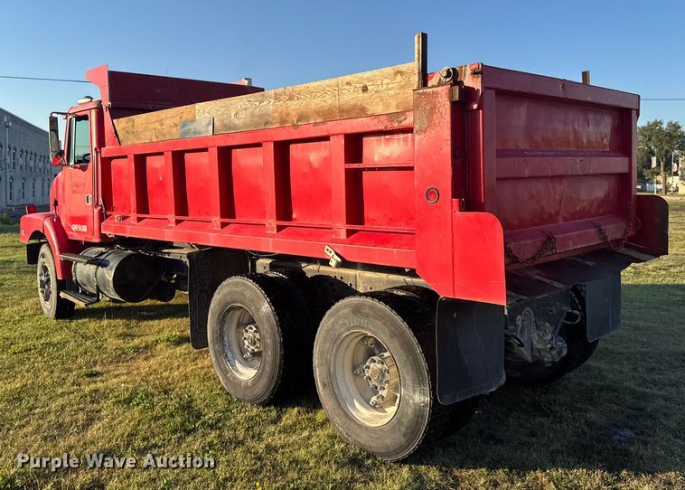 image for item EU6032 1990 White GMC dump truck