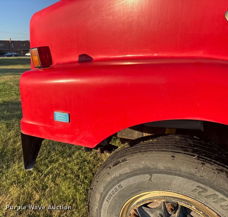 image for item EU6032 1990 White GMC dump truck