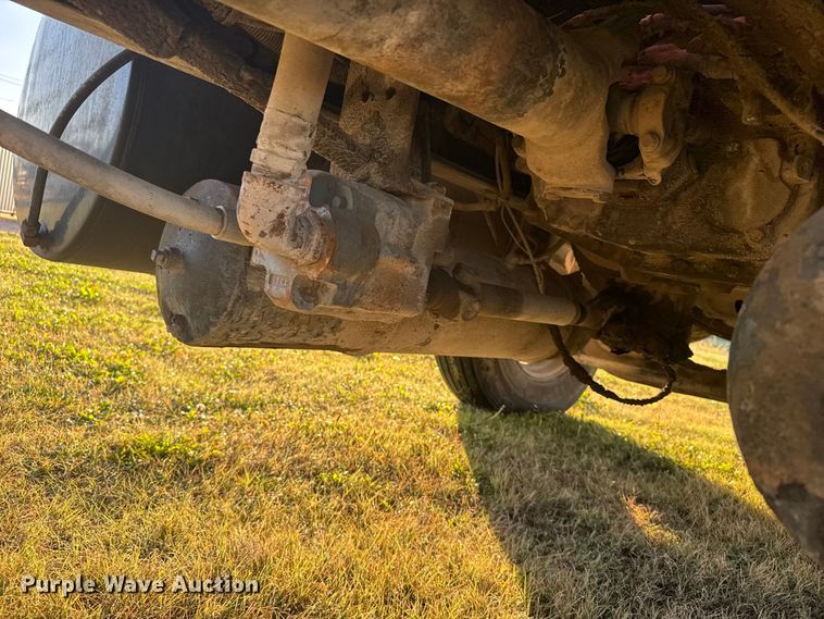 image for item EU6032 1990 White GMC dump truck