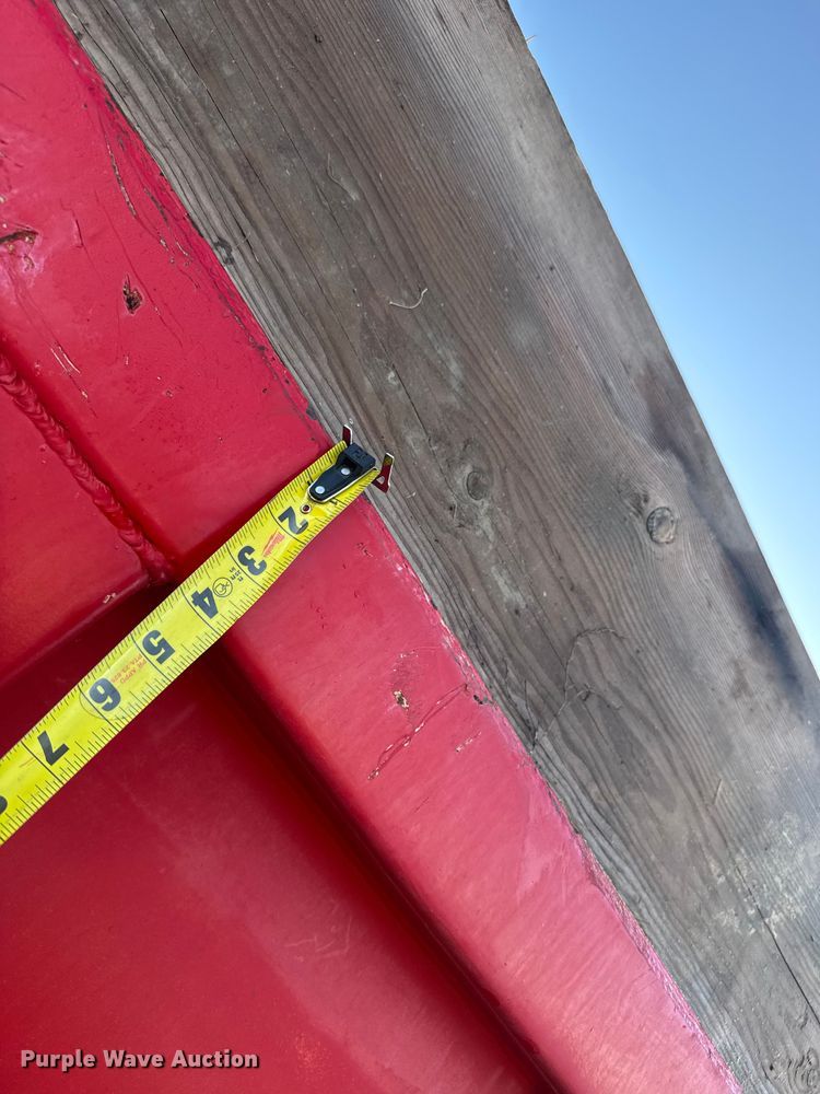 image for item EU6032 1990 White GMC dump truck