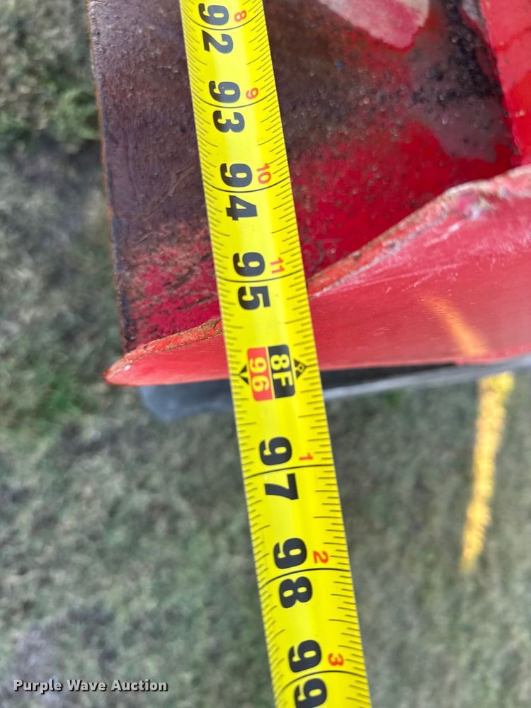 image for item EU6032 1990 White GMC dump truck