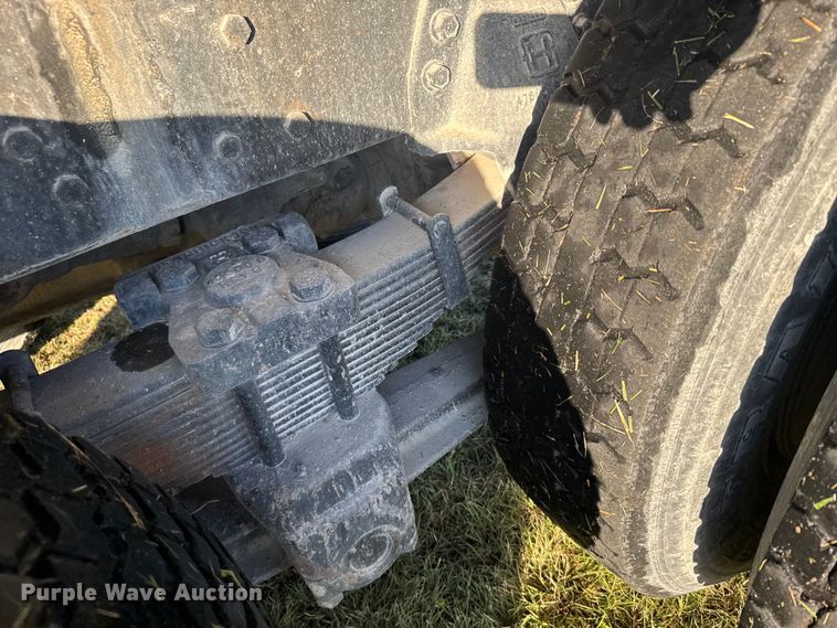 image for item EU6032 1990 White GMC dump truck